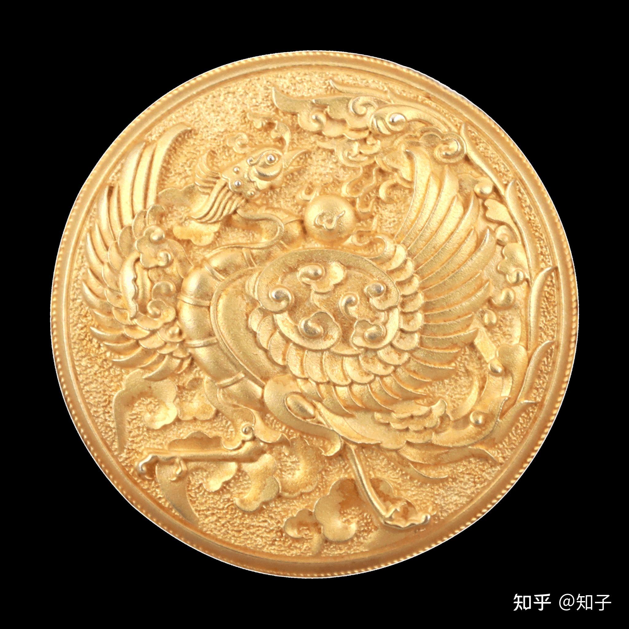 设计制作:钟连盛设计指导:常沙娜作品规格:直径47cm作品材质:紫铜,999
