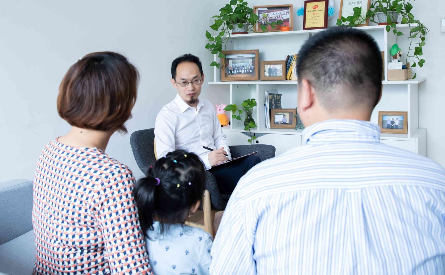 何为幸福婚姻 v2-7fa0cf07fee5bca1e3617afdf1b448ab_1440w.jpg?source=172ae18b