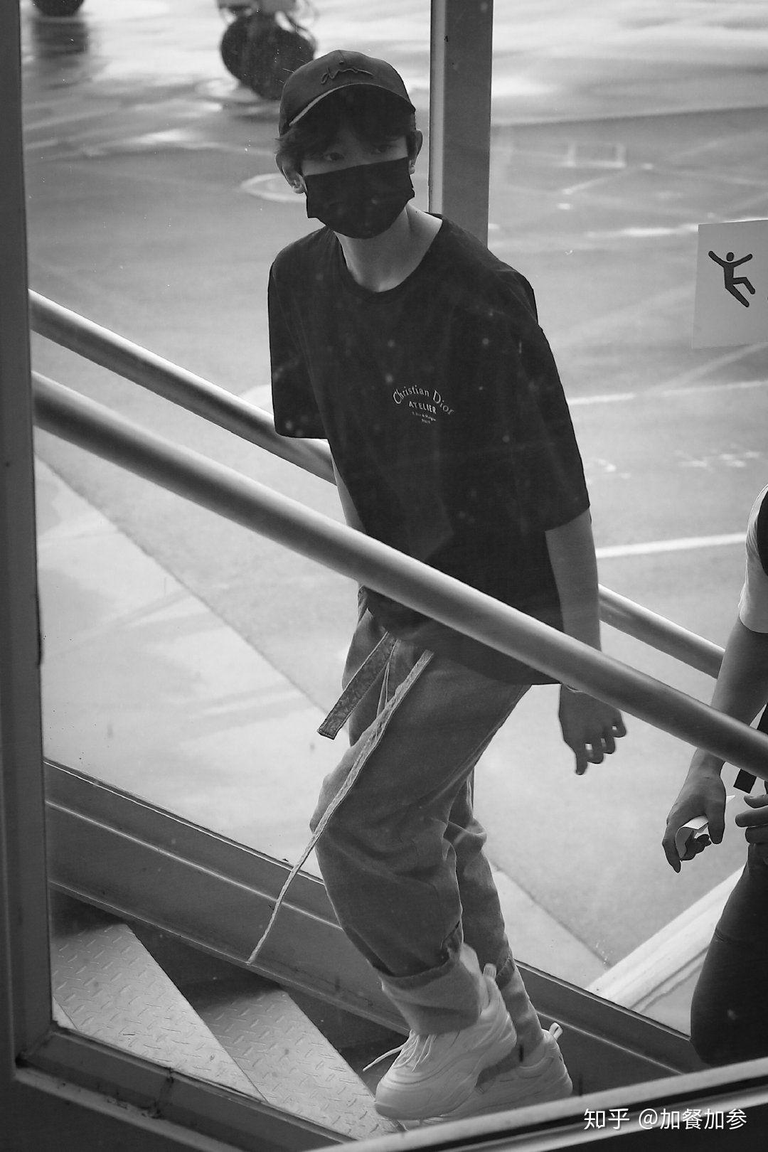 如何看待王源和何润峰老师的访谈《巅锋·