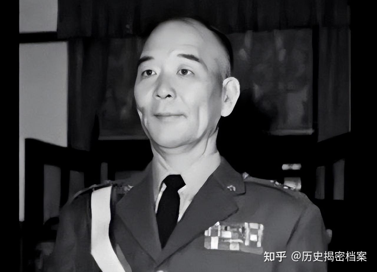 黄埔悍将胡琏:晚年不敢再提粟裕,临死前给孙子留下一幅地图 - 知乎