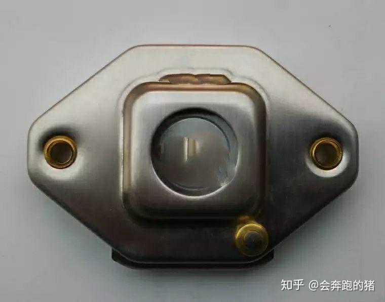 什么叫电子锁 v2-7ff8a6dfef5c1bb8a7d63aead0d987b0_r.jpg