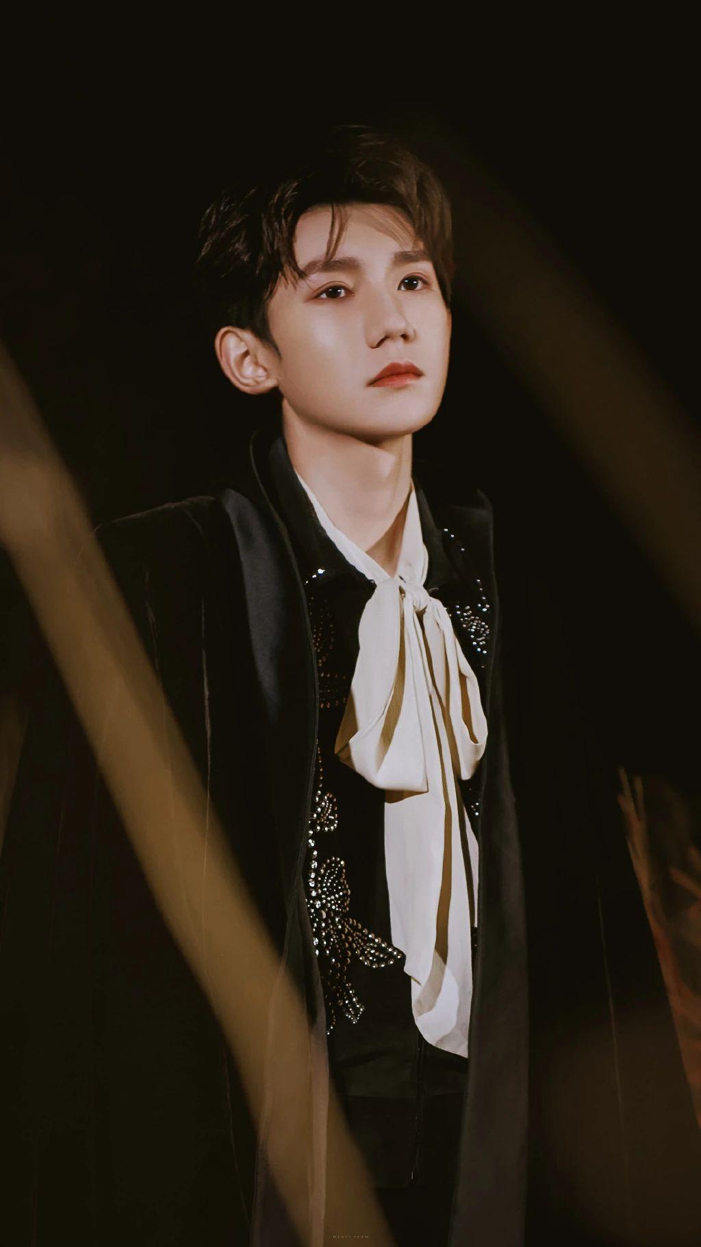 王源壁纸你身上有一种特别的魅力让我特别的着迷