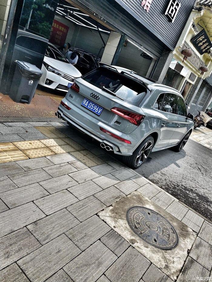 奥迪q5l改装,趁着年轻,还能再嚣张几年