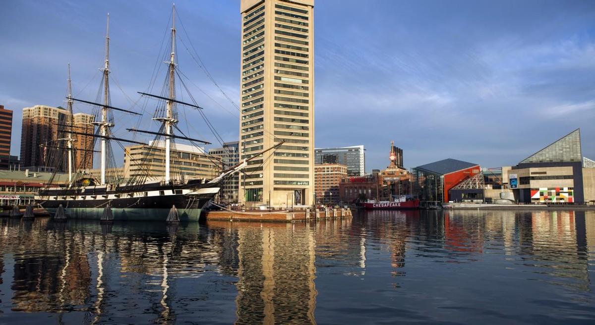 巴尔的摩市是美国历史的一个地方缩影,因港口而生,至今巴尔的摩港仍是