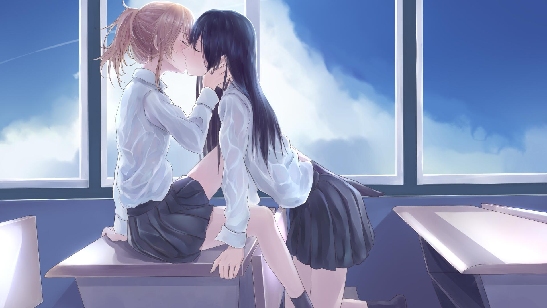 灰原哀和毛利兰接吻,女孩子贴贴才是世间最美