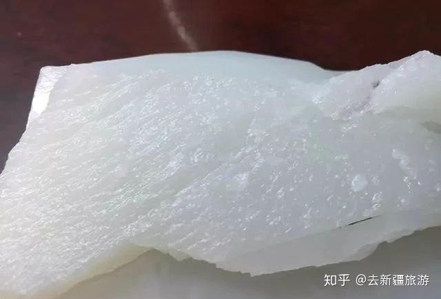 都说和田玉籽料好你知道可以媲美和田玉籽料的八大传奇山料么