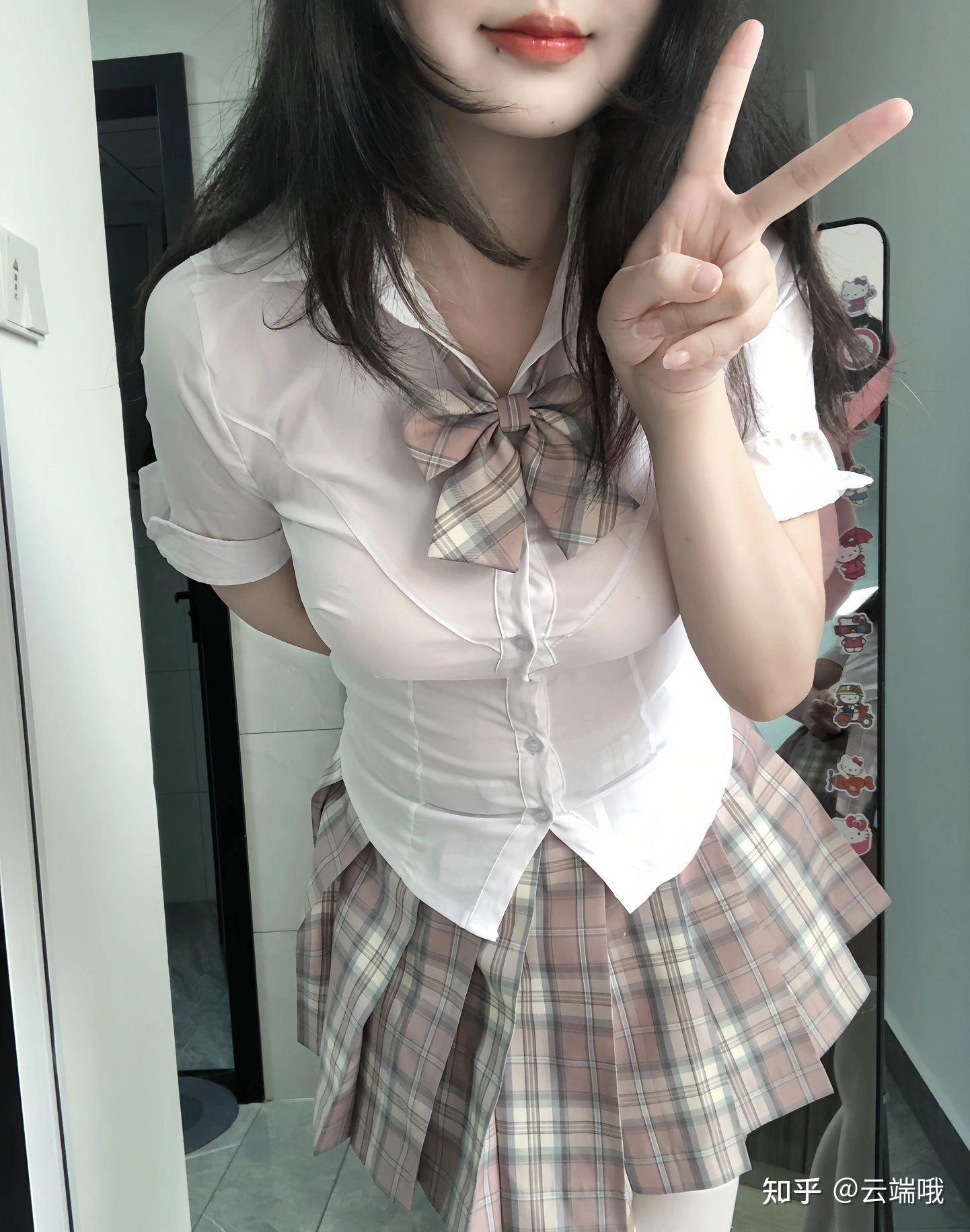 女生穿超短裙就是为了给别人看吗