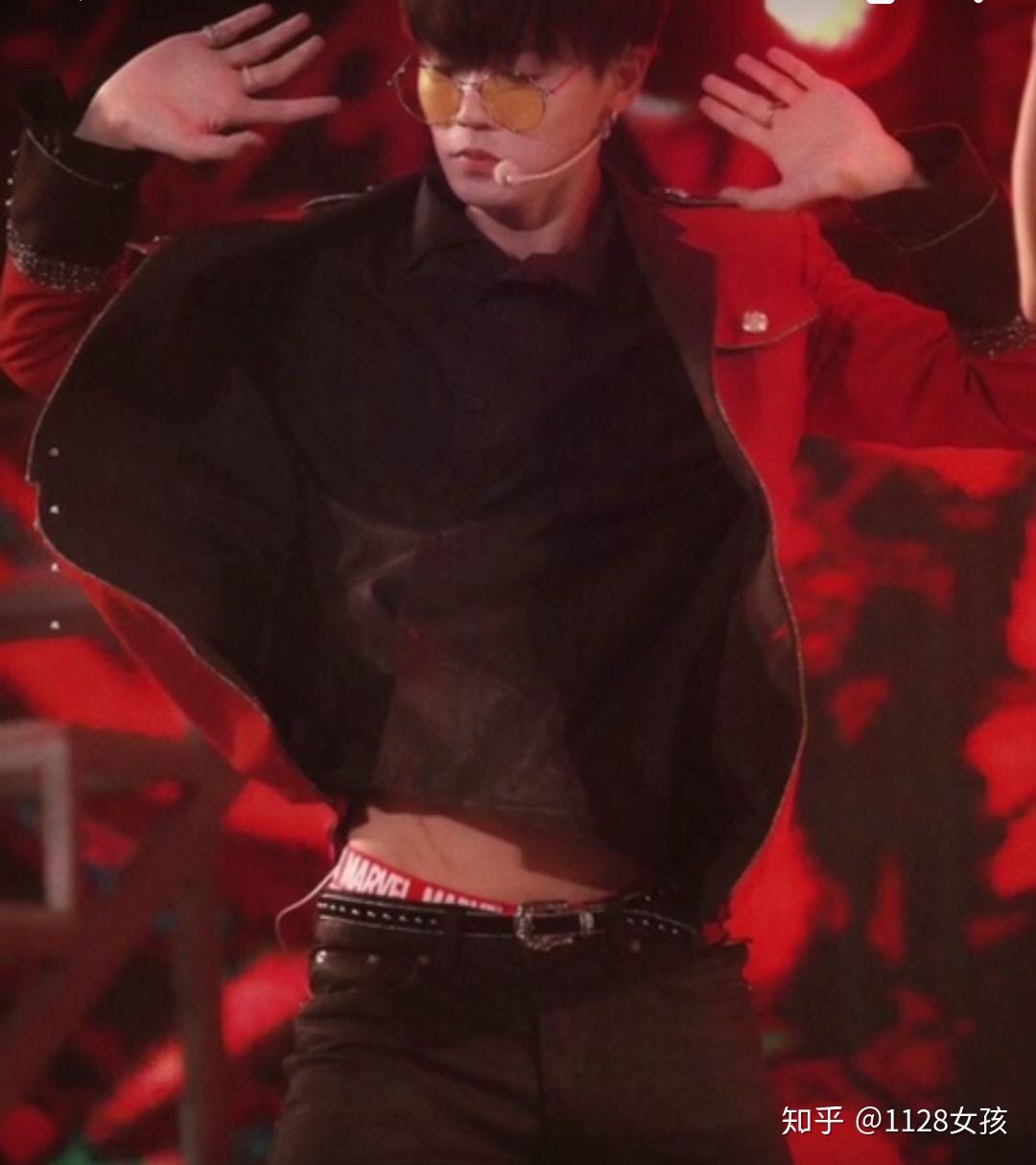 林彦俊的腹肌有多好看