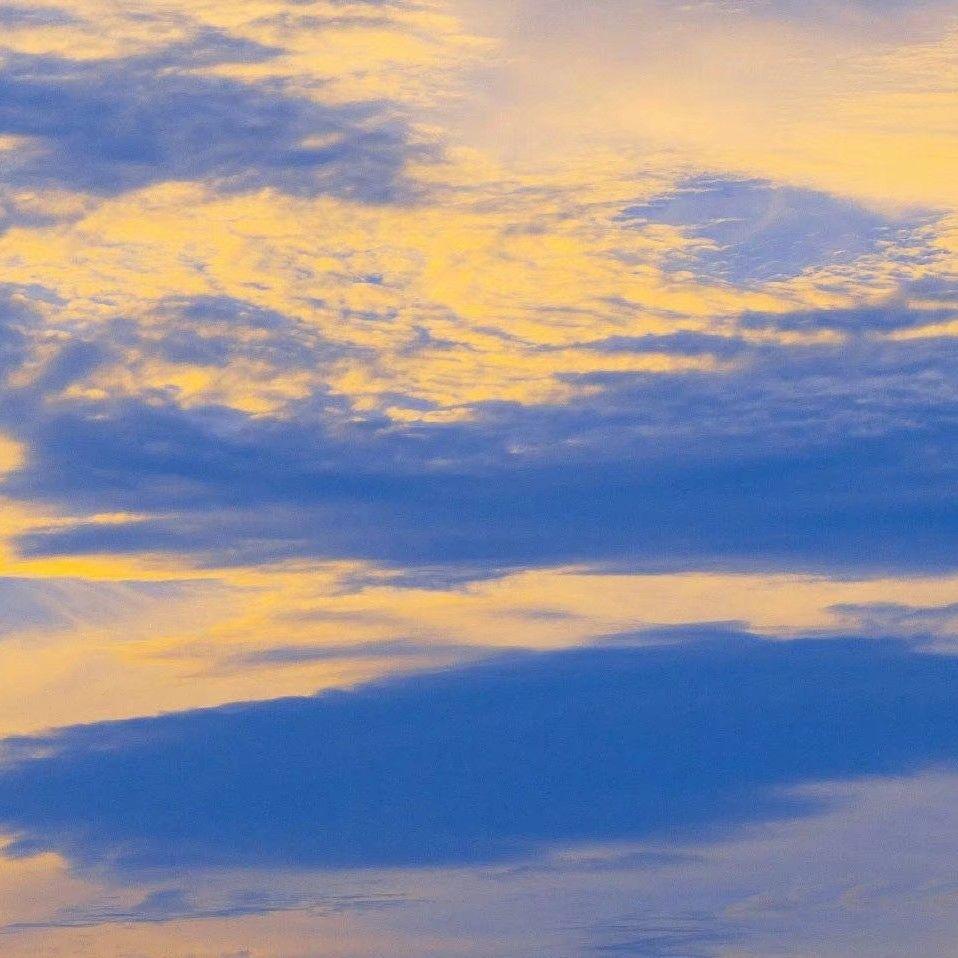 有没有微信头像背景是一套的那种图片