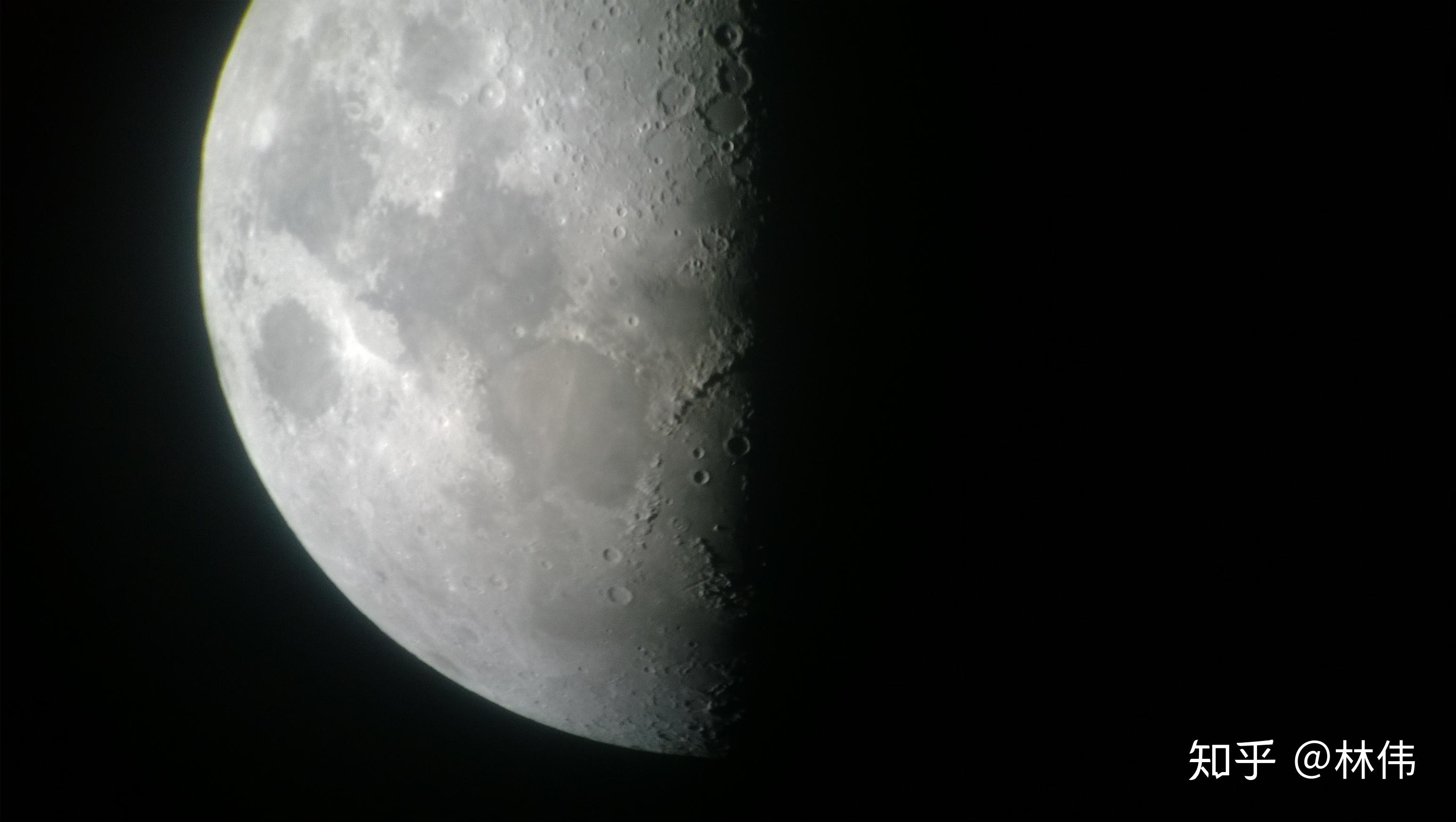 2022我用望远镜拍超清月亮_摄影师何小康-站酷ZCOOL