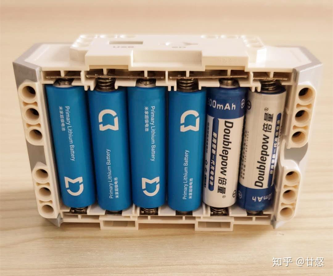 怎样装电池 v2-81621360c582f641ede5cd22b483a8d0_r.jpg