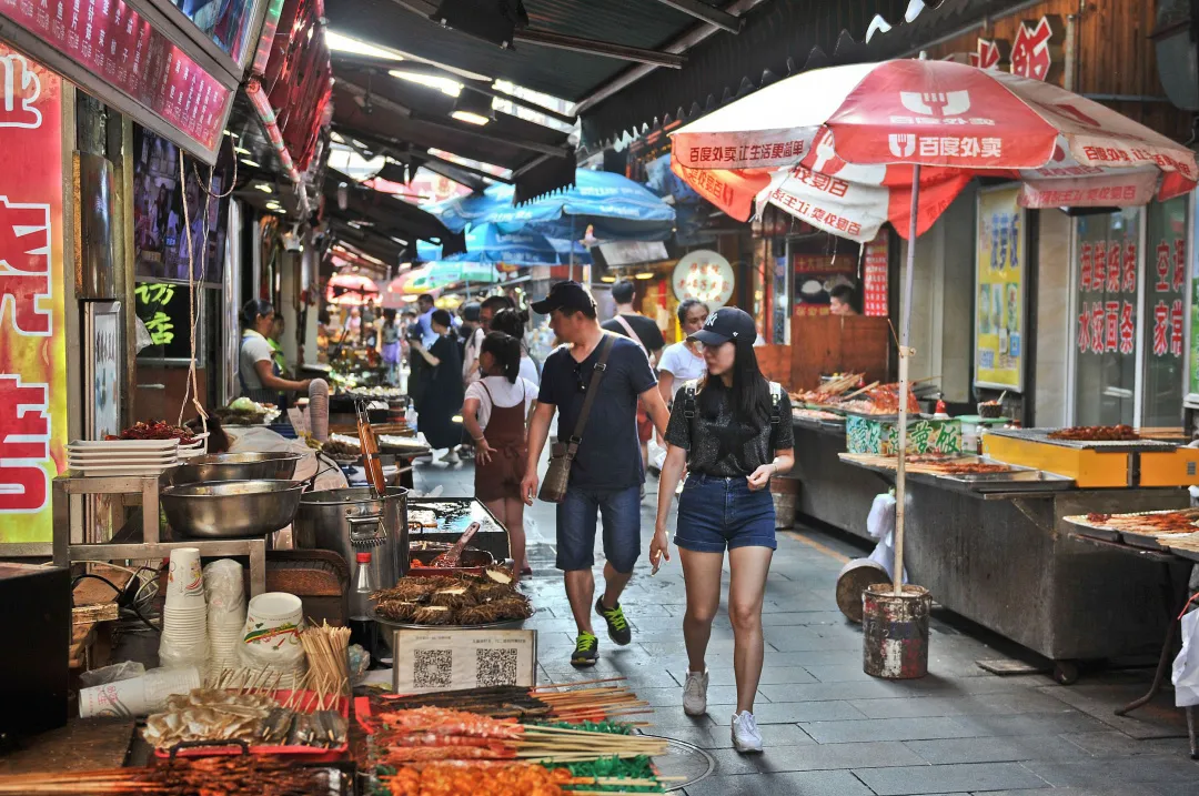 中国人的生活离不开这些平凡的街边小店