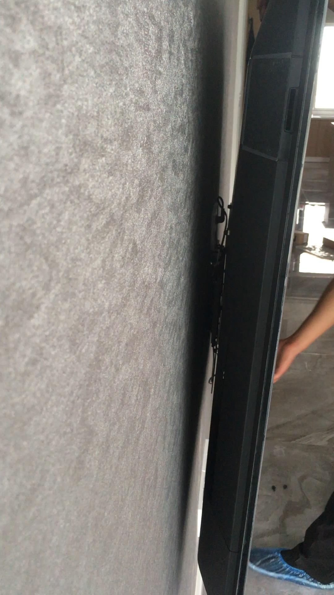 用索尼的840挂架壁挂了75x9000h,电视低头,是正常现象吗?