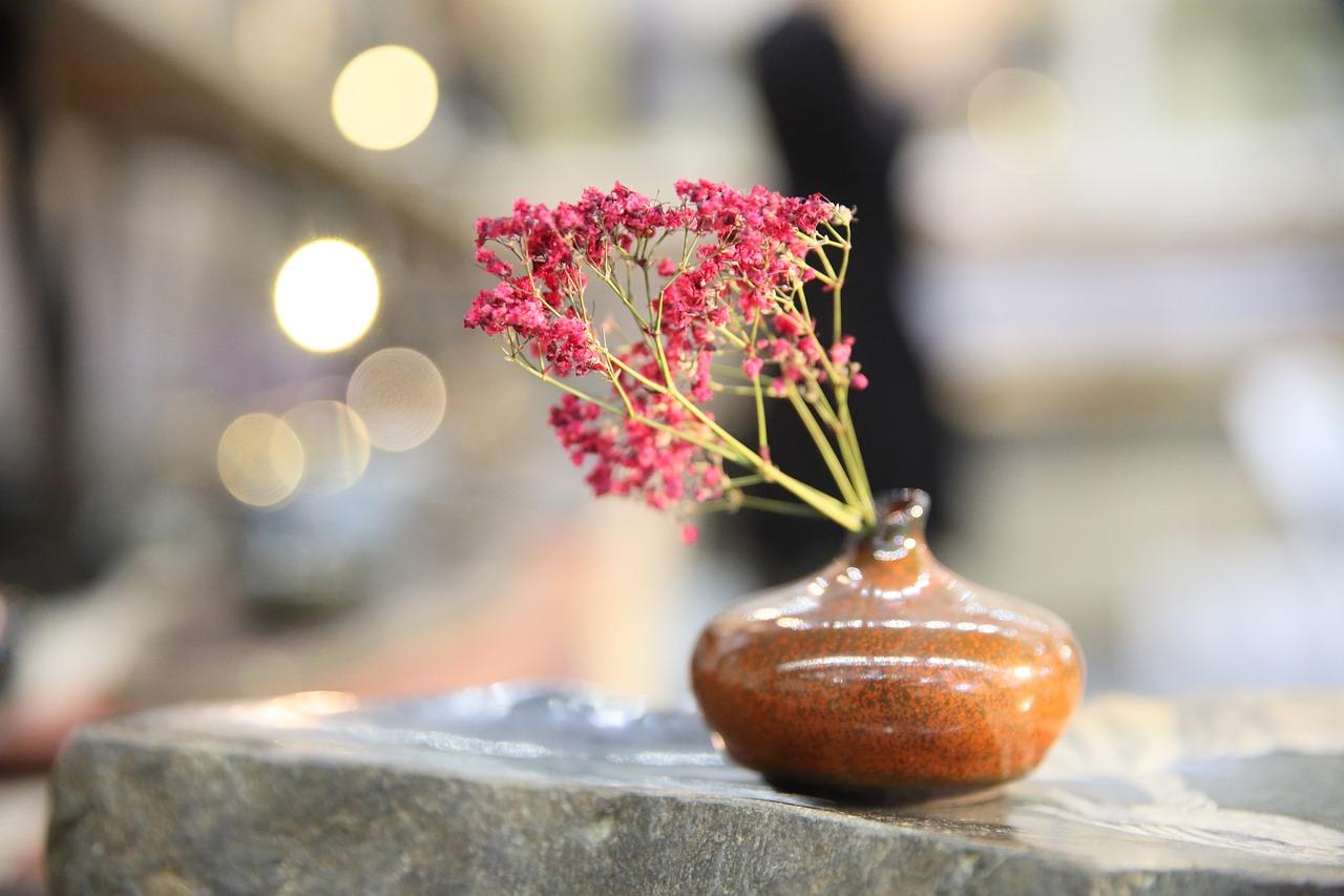 4. 色彩氛围营造