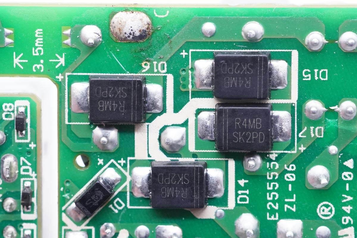 拆解报告:小米11 Pro/Ultra标配67W快充充电器  第30张 拆解报告:小米11 Pro/Ultra标配67W快充充电器  第30张