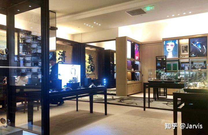 去眼镜店里怎么挑镜框,去眼镜店换镜框多少钱