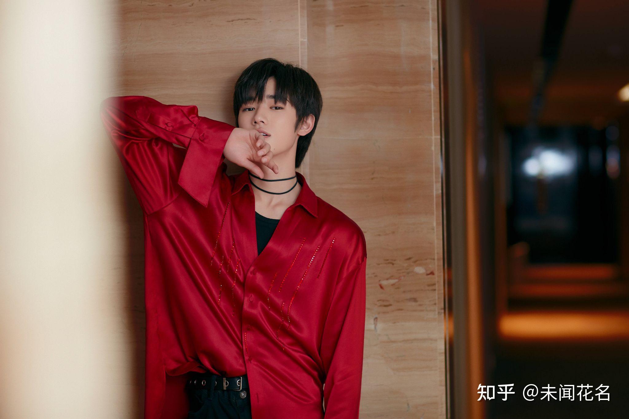 有没有近期的宋亚轩的电脑壁纸