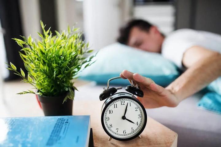 周末补觉的危害可能比熬夜还大? - 知乎
