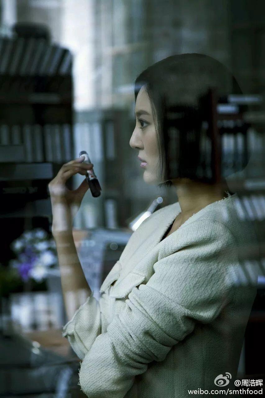 怎么样才能变成一个高冷的人 v2-8270cb1f1a40bdca586ce04a06b50c85_r.jpg