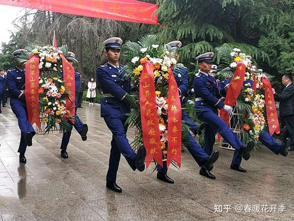 烈士陵园祭文 祭拜烈士祭文怎么写 烈士陵园扫墓悼词