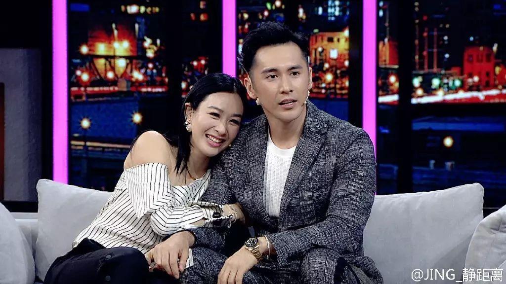 "人鱼夫妇"又双叒出来虐狗,平安夜像唐嫣刘诗诗林心如这么甜蜜过就对