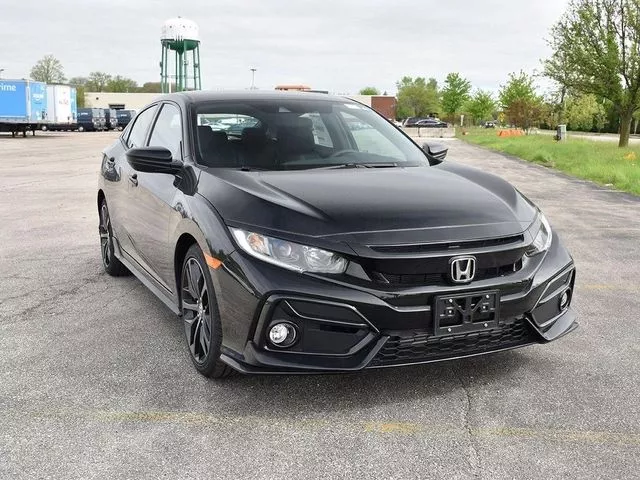 本田思域两厢很有运动感的两厢车黑武士真香