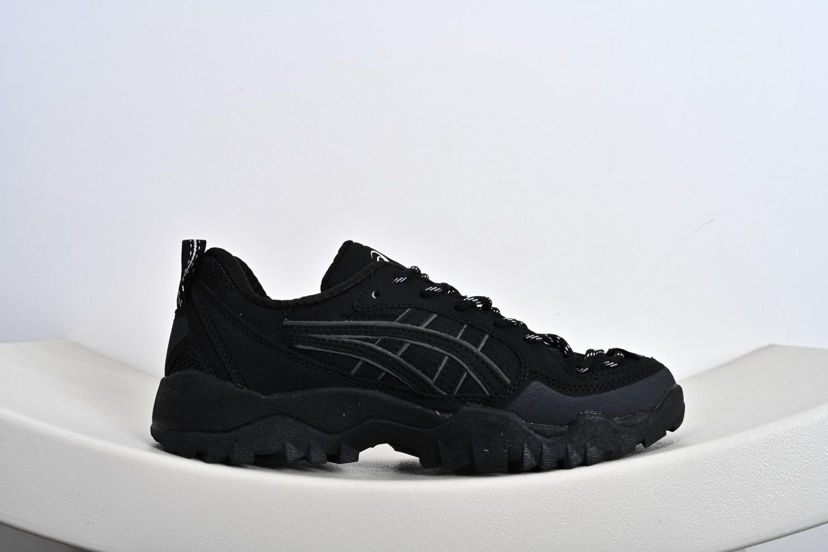 亚瑟士 Asics GEL Pickax 复古先锋拼接机能户外跑步鞋 - 知乎
