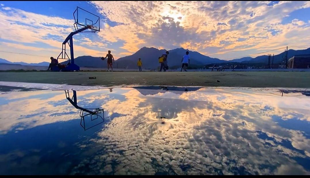 你拍过最美的篮球场?