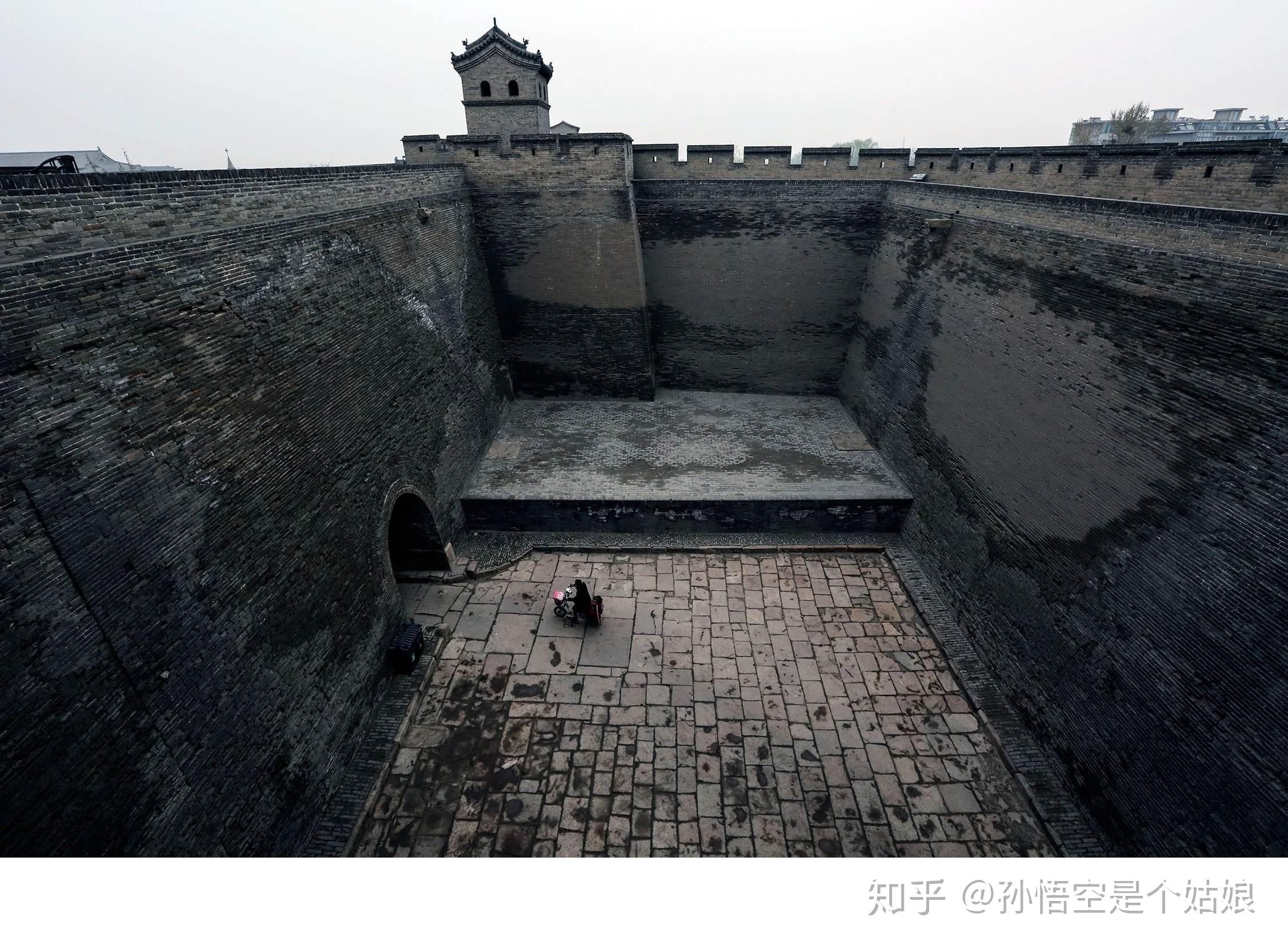 有哪些古色古香的小镇适合小情侣旅游?