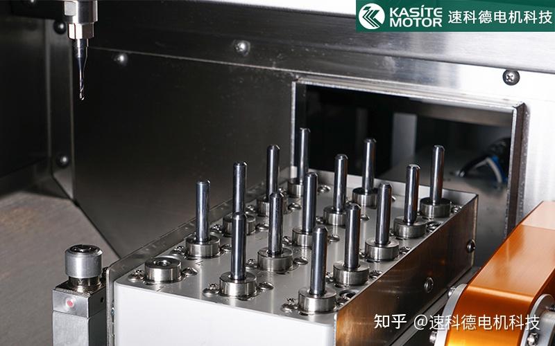 如何根据材料匹配牙冠牙雕机主轴,提升义齿加工效率?
