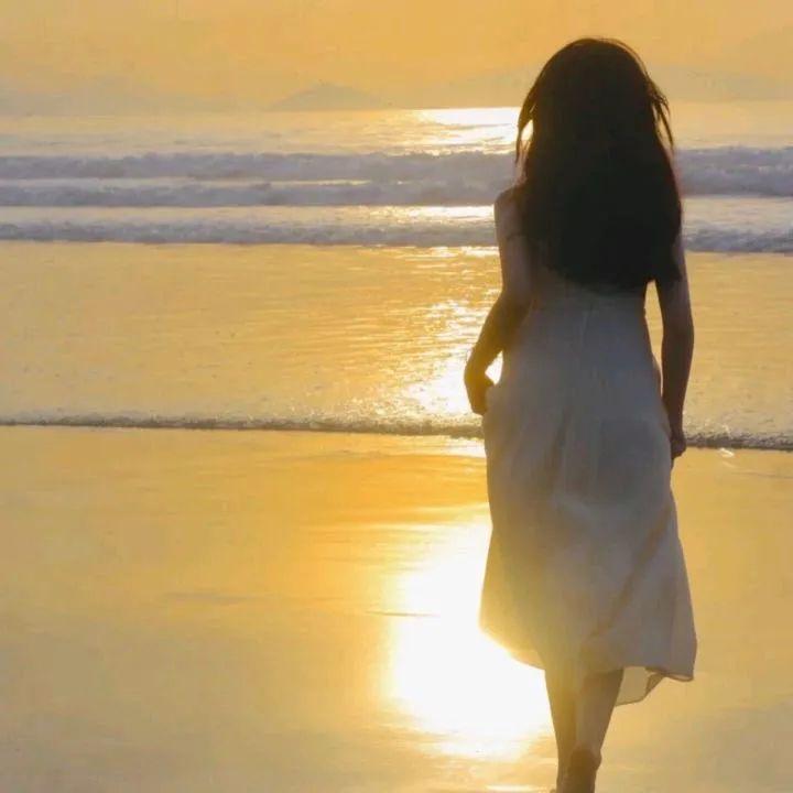 有哪些高逼格的背影头像