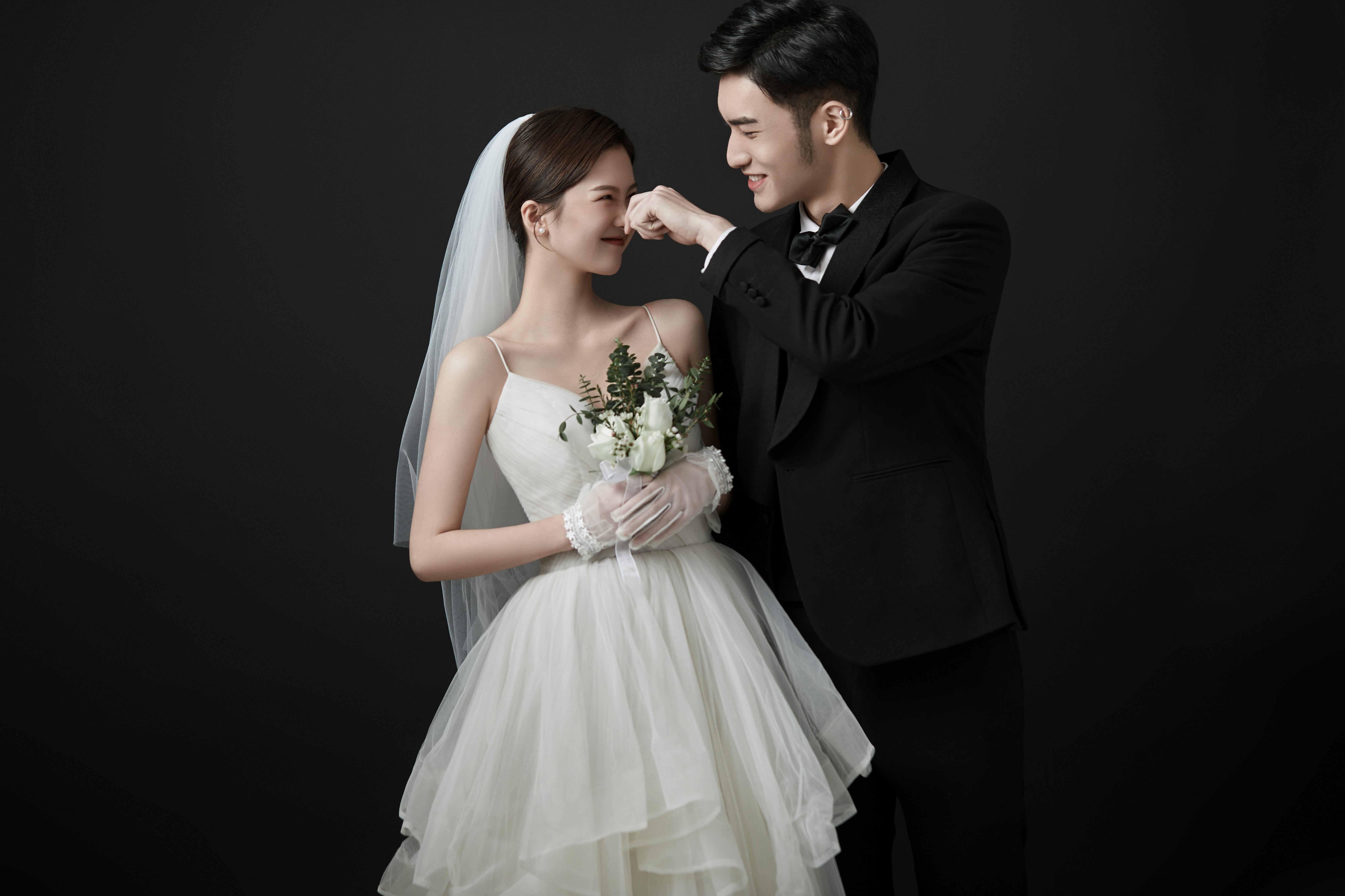 婚纱摄影|韩式风格婚纱照的拍摄技巧 结婚照拍照姿势有哪些 - 知乎