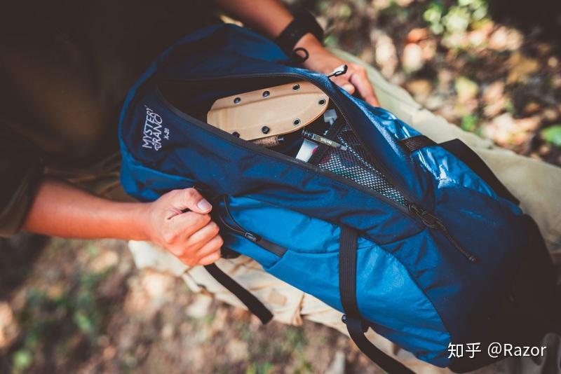 登顶城市户外间——神秘农场（Mystery Ranch）X20冲顶包评测 知乎