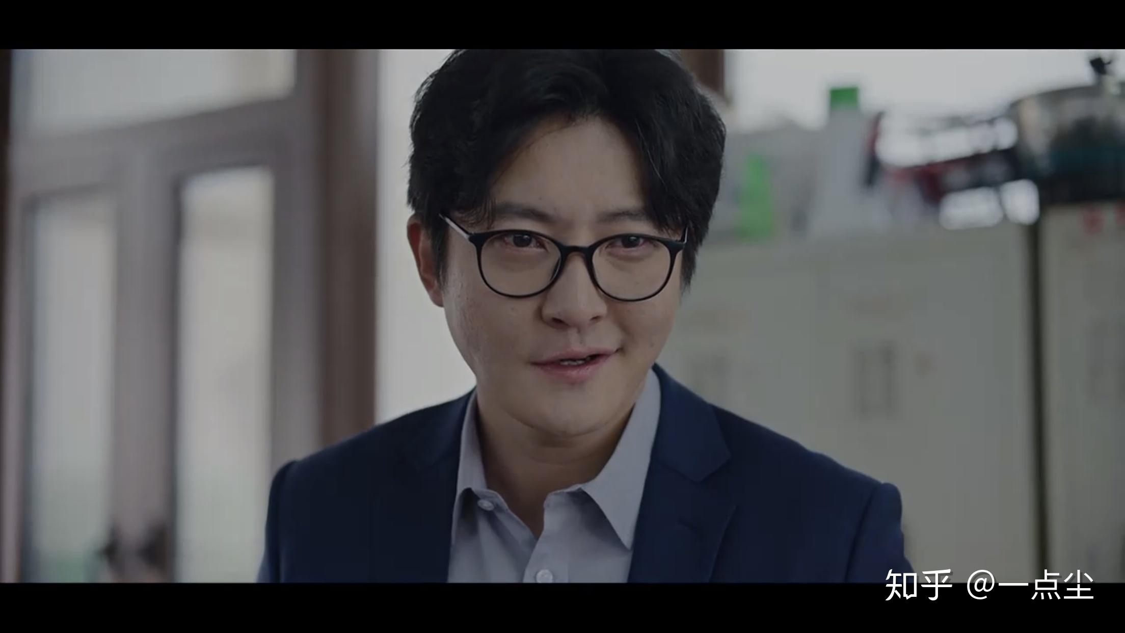 题外:飞哥这邪魅一笑太喜感呐余秋水的谎言源于童年家庭的分裂,余欢水