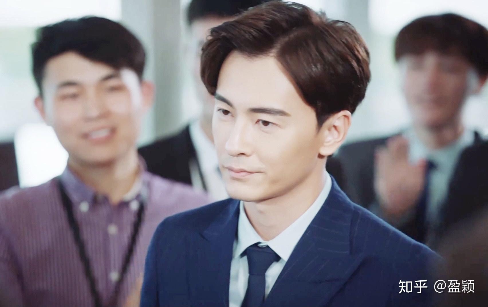 大家觉得郑元畅适合演什么类型的剧会比较火