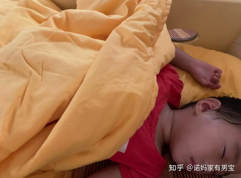 如何看待小孩子上学时早上不起床放假时起床很早的现象