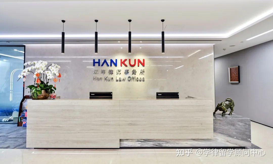 在年度律师奖(lawyers of the year)的评选中,汉坤律师事务所的黄巍