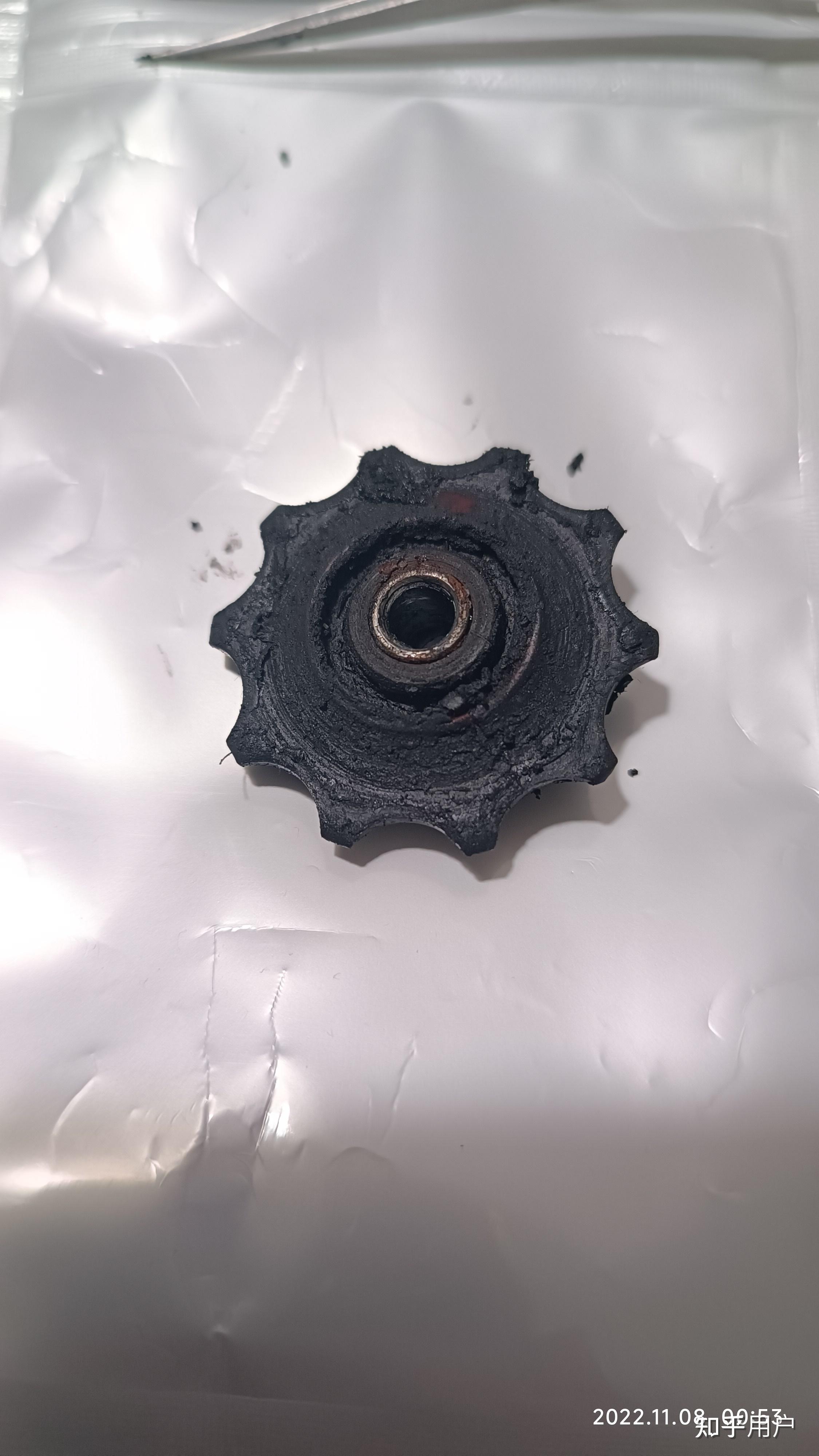 山地车后拨链条上的导轮用什么材质的好?