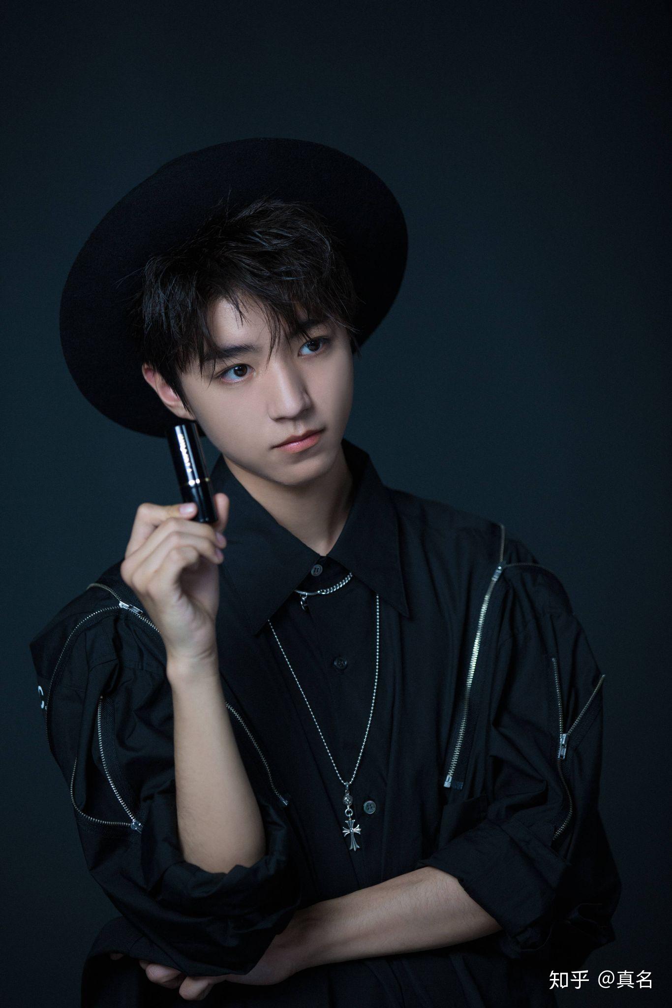 为什么觉得王俊凯突然好看了