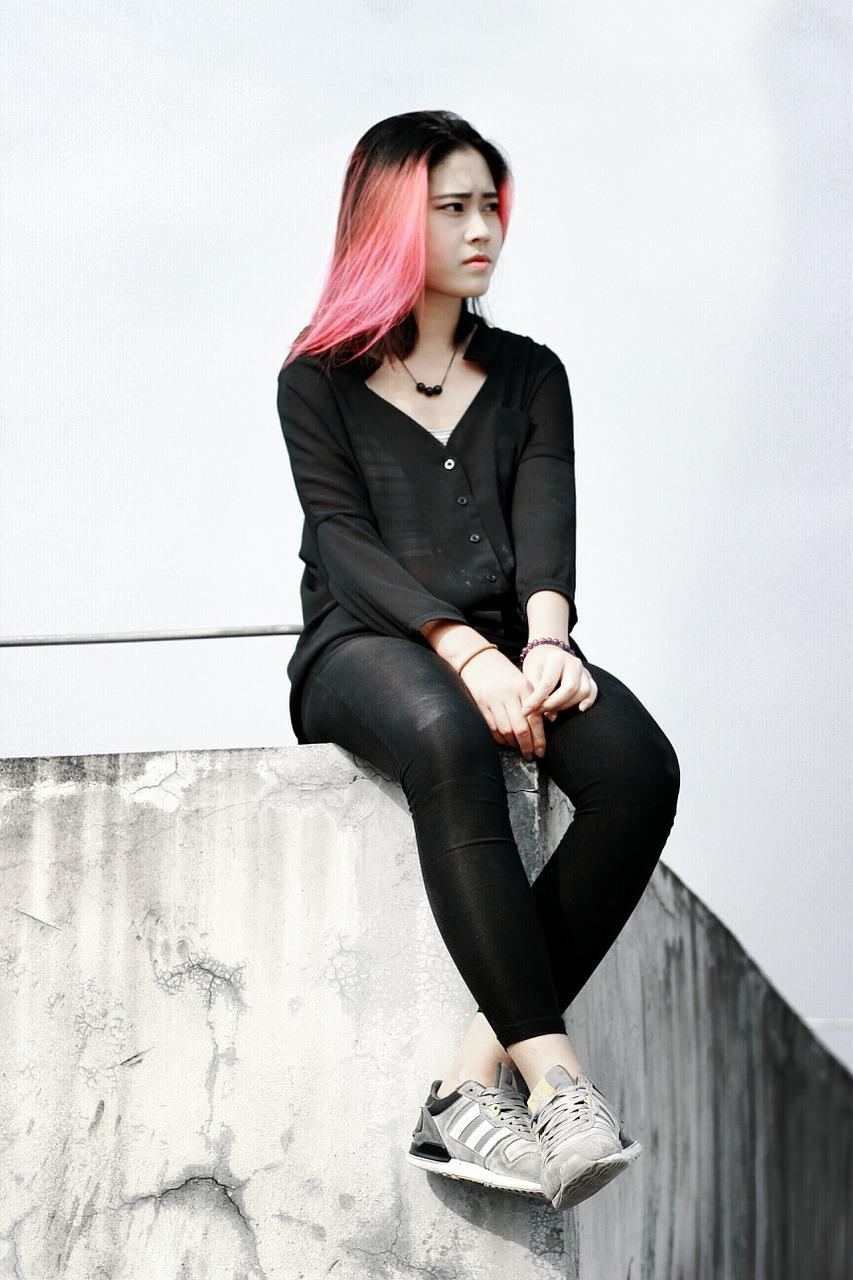 月色温柔,银辉闪烁