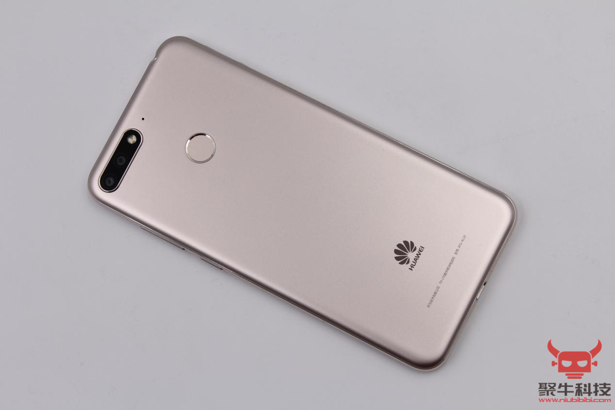 有了它妈妈再也不用担心我唱歌跑调了华为畅享8e图赏