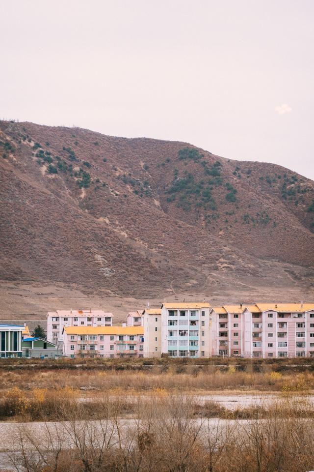 图们口岸用望远镜就能看到朝鲜实在是太神奇了