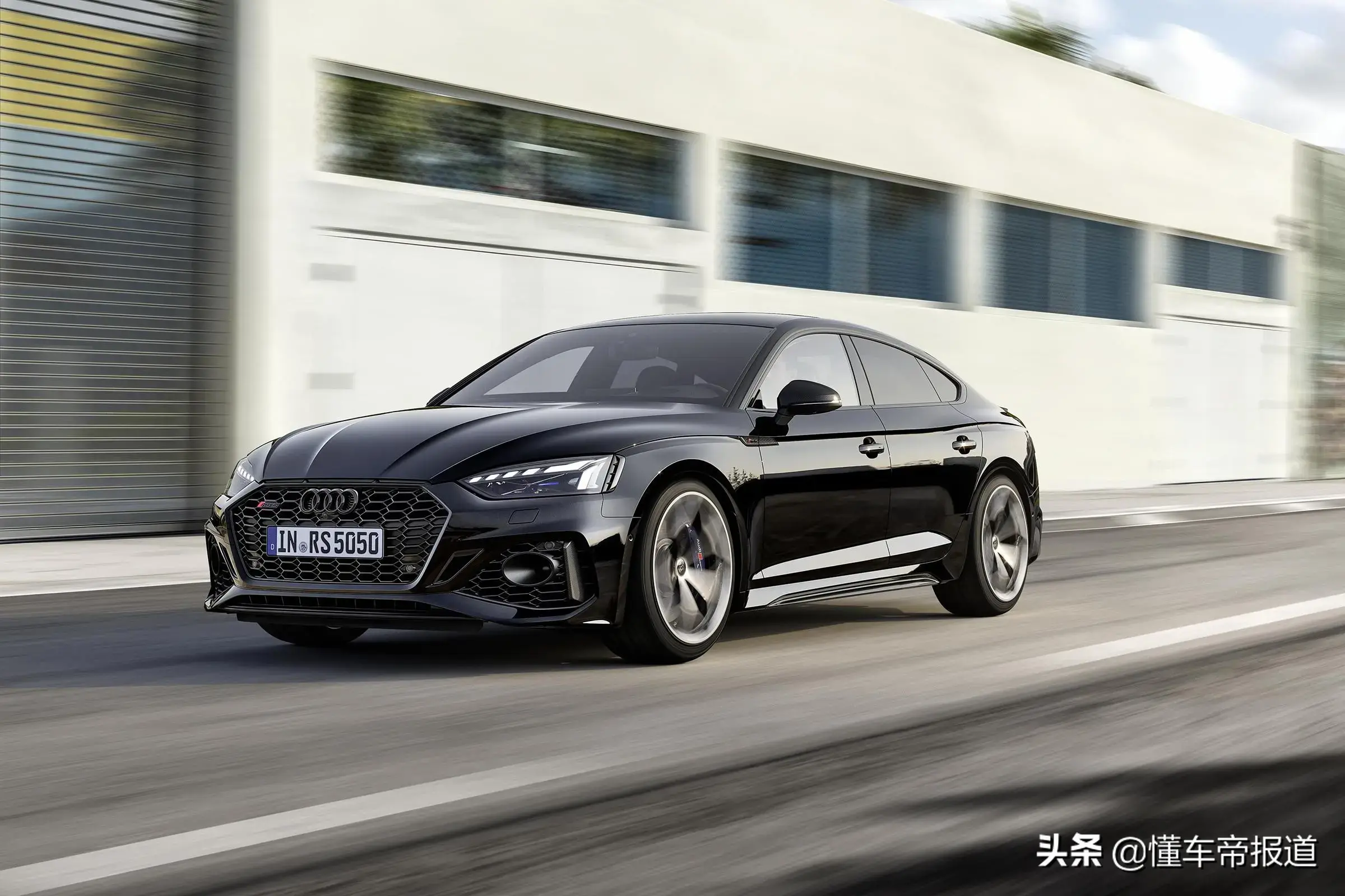 新车外观设计更硬核声浪更激进新款奥迪rs5官图发布