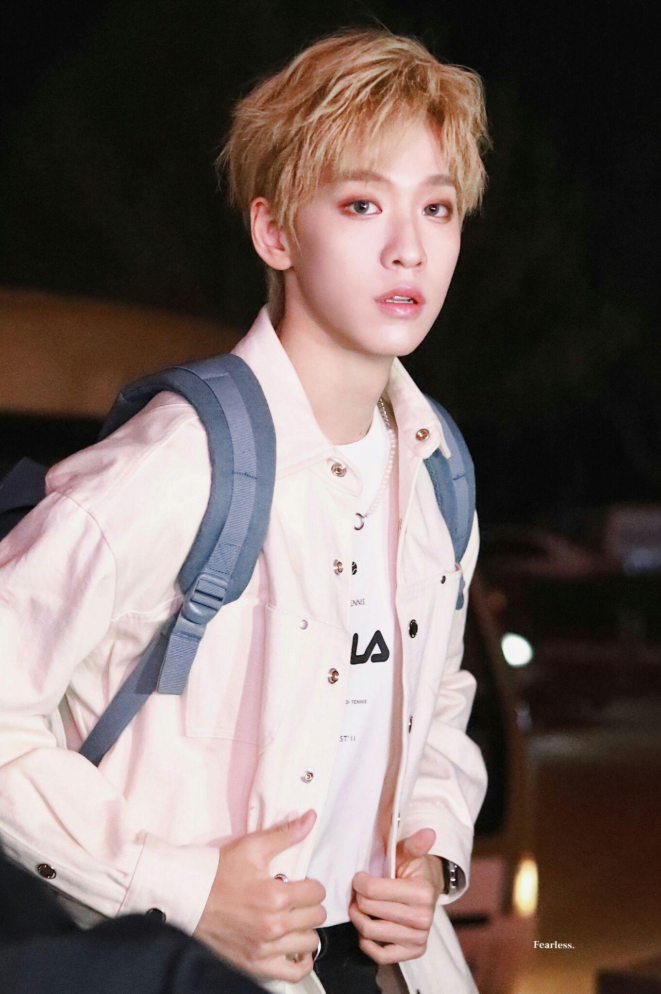 有哪些帅到爆炸的余景天照片图片壁纸? - 知乎