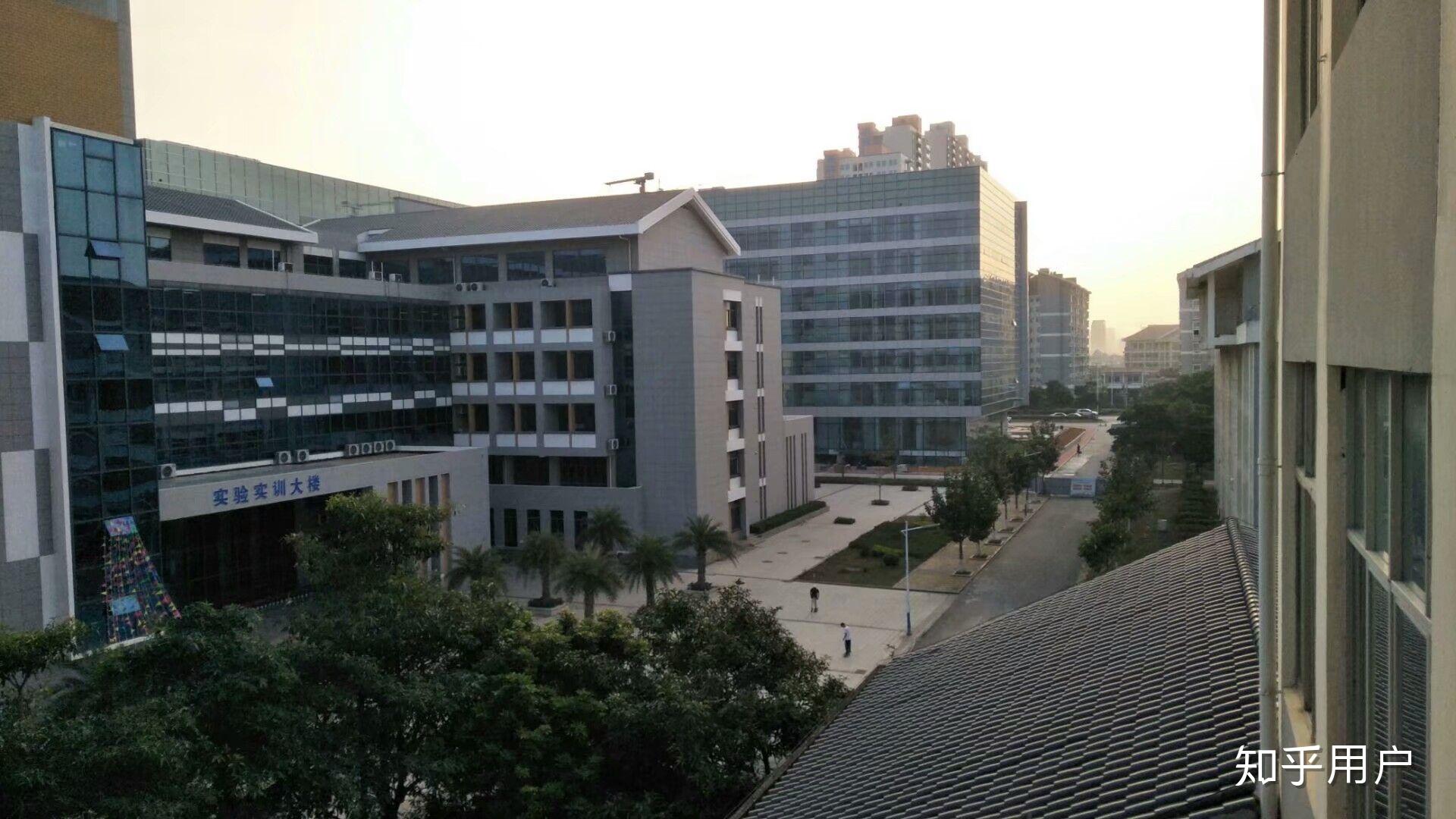 桂林电子科技大学北海校区是真的差吗?收费怎么样? - 知乎