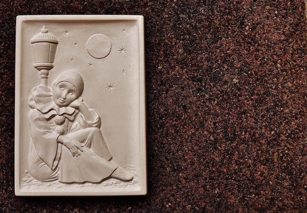 4. 古典石膏线描金