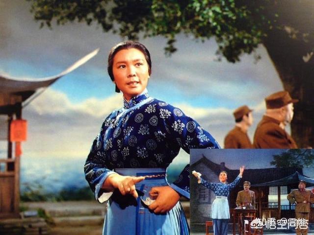 她最著名的角色就是京剧《沙家浜》中阿庆嫂.