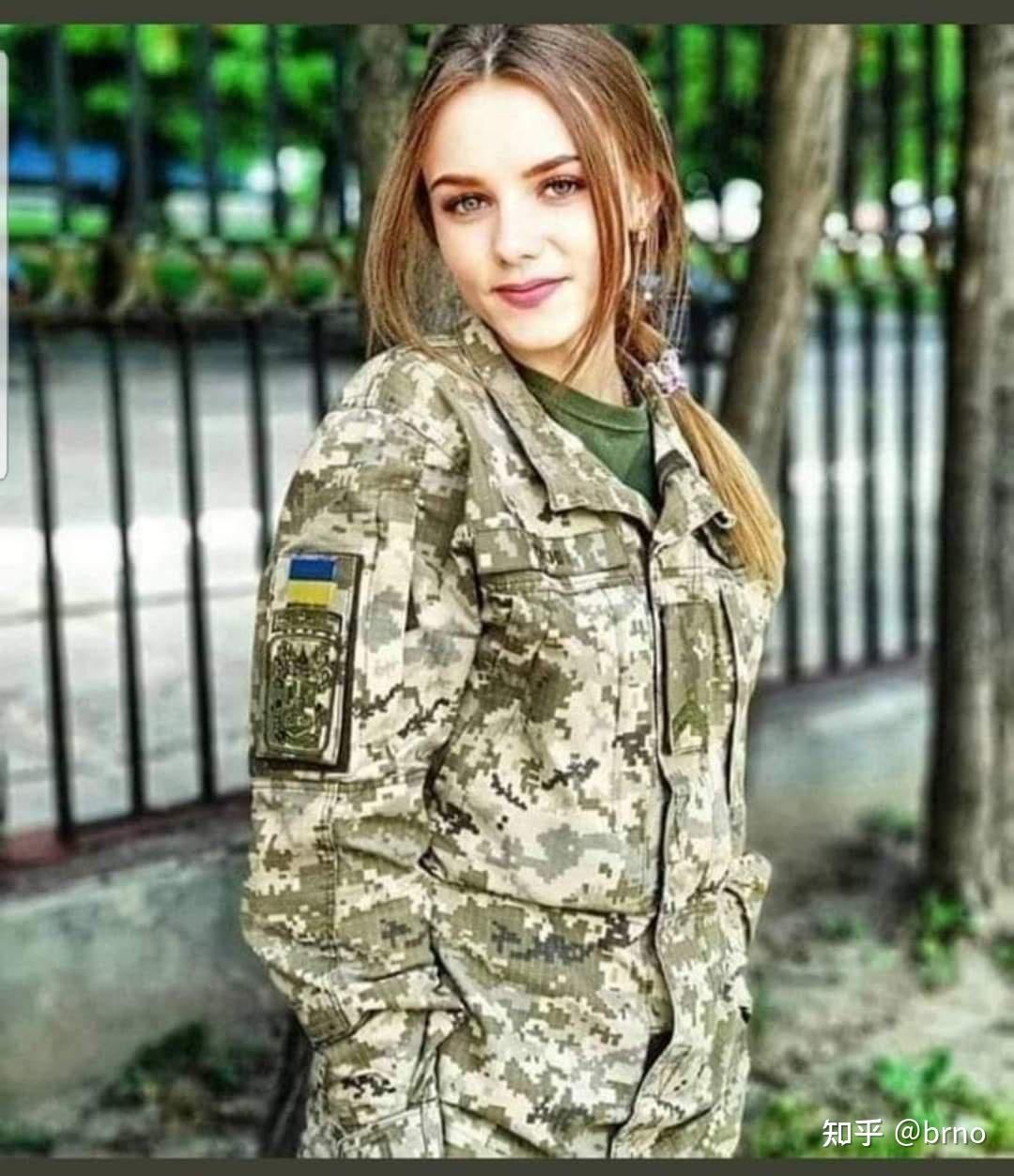 乌克兰第一位女战斗机飞行员重伤后身亡