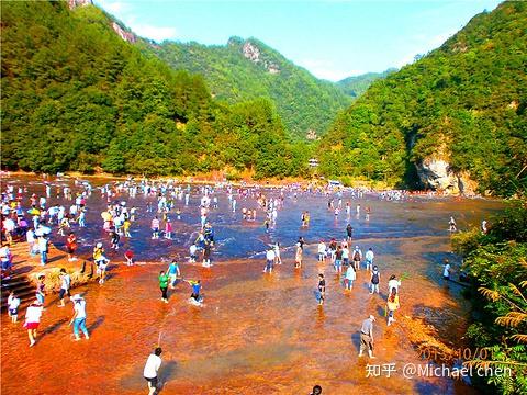 位置:福建省宁德市屏南县双溪镇202省道白水洋风景区白水洋景区是福建