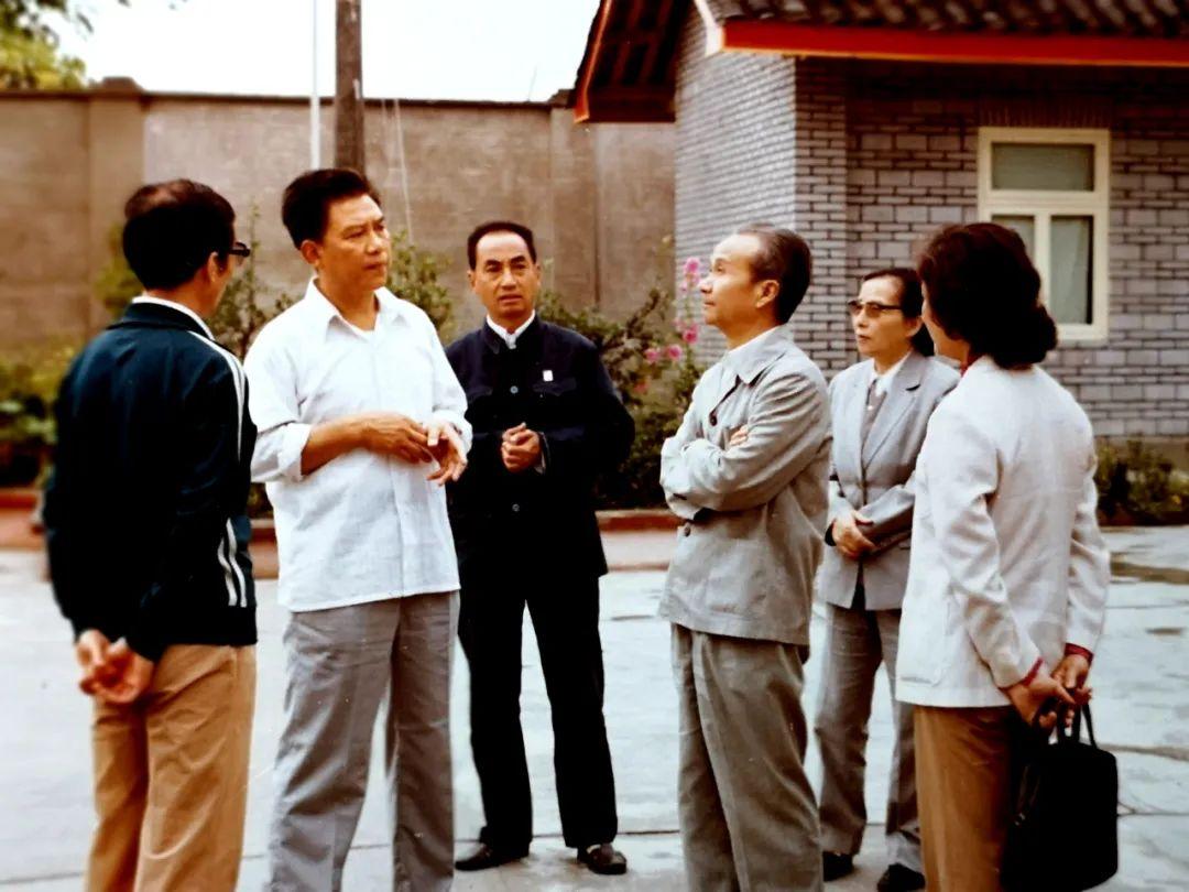 历史钩沉 | 回忆崇庆县在改革开放中的那一段“高光时期” - 知乎